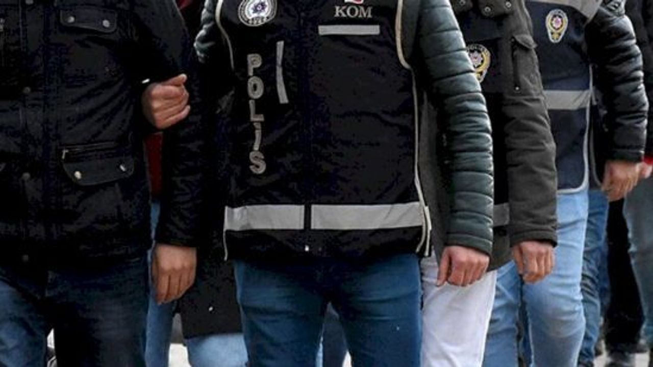 5 FETÖ şüphelisi yurt dışına kaçmaya çalışırken yakalandı