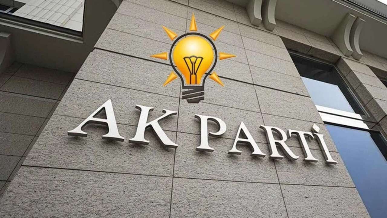 AK Parti’ye Yeni Katılımlar Yolda! 4 İsim Rozet Takacak