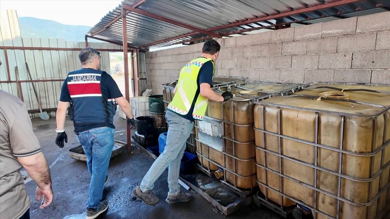 Osmaniye'de 4 bin 248 litre kaçak akaryakıt ele ge