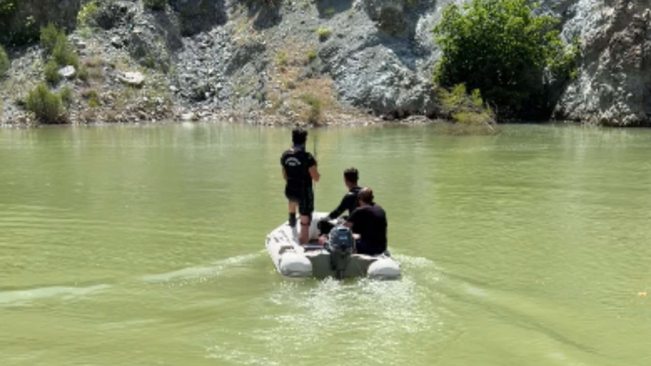 Kahramanmaraş'ta nehirde kaybolan kişiyi arama çalışmaları sürüyor
