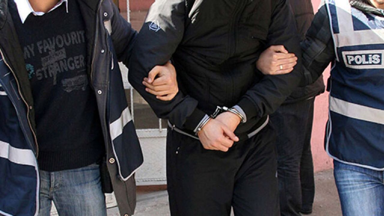 Kilis'te uyuşturucu operasyonunda 8 zanlı tutuklandı