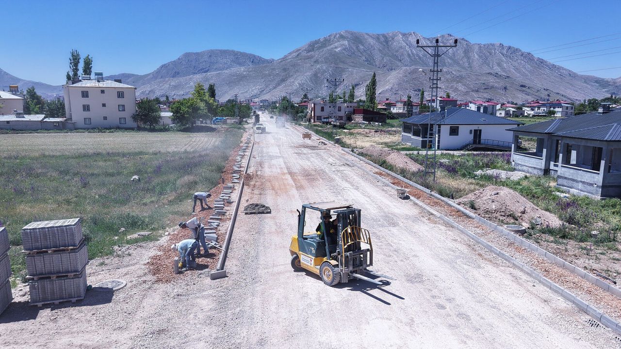 Büyükşehir, Elbistan Tepebaşı Caddesi’nde Yenileme