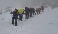 Nurhak Dağı’ndaki Yoğun Kar Nedeniyle Dağcılar Zirveyi Yarıda Bıraktı