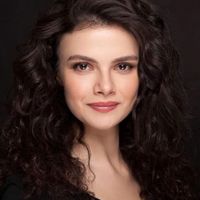 Sinem Ünsal Kimdir? Kaç Yaşında?