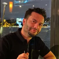 Hakkı Alkan kimdir? Hakkı Alkan kaç yaşında ?