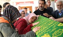Kahramanmaraş'ta Acının Portresi: Şehit Öğretmen ve Öğrenciler Son Yolculuğuna Uğurlandı
