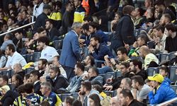 Galatasaray farkı açtı, Fenerbahçe taraftarı stadı erken terk etti