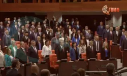 HDP'liler, Meclis açılışında İstiklal Marşı'nı okumadı