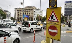 Galata Köprüsü'ndeki çalışma trafik yoğunluğunu artırdı