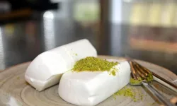 Maraş dondurması nasıl bulundu? Maraş dondurması yapımı!