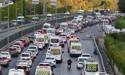 Okulun ilk gününde yollarda trafik yoğunluğu