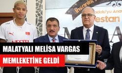 Melissa Vargas'a Malatya'da onur belgesi verildi