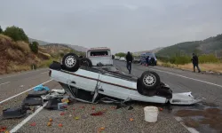 Adıyaman'da otomobil devrildi, 5 kişi yaralandı