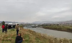 Dicle Nehri'nde arama çalışmaları sürüyor