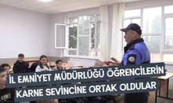 İl Emniyet Müdürlüğü Ekipleri Öğrencilerin Karne Sevincine Ortak Oldular