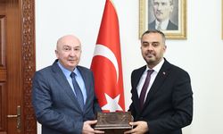 Prof. Dr. Alptekin Yasım’dan Onikişubat Belediye Başkanı Hanifi Toptaş’a Hayırlı Olsun Ziyareti