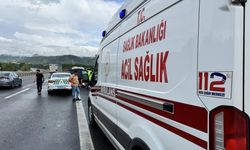 Anadolu Otoyolu'nda ticari araç ile minibüs çarpıştı: 3 ölü