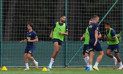 Fenerbahçe ligin ilk hatasında yarın Adana Demirspor'u konuk edecek