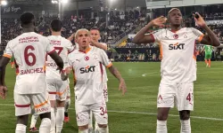 Lider Galatasaray, Alanyaspor'u iki golle geçti