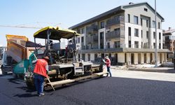 Büyükşehir, Azerbaycan Mahallesi’nde yolları asfaltla kaplıyor