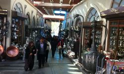 Kavurucu sıcaklarda kapalı çarşı’ya ilgi artıyor