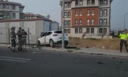 Otomobille Çarpışan Motosiklet Sürücüsü Hayatını Kaybetti: 3 Yaralı