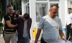 Antalya’da Cinayet Şüphesi: Evde Bıçaklanarak Ölü Bulunan Kişi İçin 3 Gözaltı