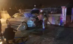 Kundaklama dehşeti: Otomobil alev alev yandı
