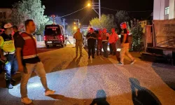 Husumetli Aileler Sokak Ortasında Çatıştı: 2 Ölü, 2 Yaralı