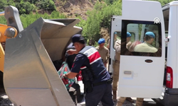 Fındık İşçilerini Taşıyan Minibüs Uçuruma Yuvarlandı! 4 Ölü, 18 Yaralı