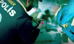 Antalya'da otomobile özel düzenekle gizlenmiş 17 kilogram uyuşturucu ele geçirildi