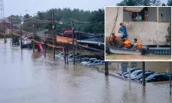 Şiddetli yağışların yol açtığı sellerde 33 kişi öldü