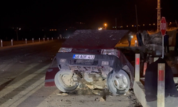 Afşin'de hayrete düşüren kaza: Otomobil ikiye ayrıldı!