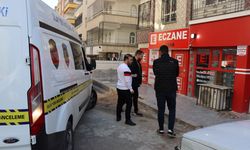 Şanlıurfa'da silahlı saldırı düzenlenen eczanede hasar oluştu