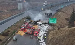 Gaziantep'te çarpışan 3 tırda yangın çıktı