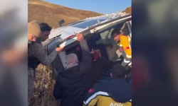 Erzurum'da öğretmen servisi devrildi 7 kişi yaralandı