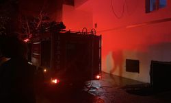 Şanlıurfa'da apartmanda çıkan yangında 9 kişi dumandan etkilendi