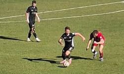 Beyin tümörünü yenen Mehmet Emin sahada golüyle alkış aldı!