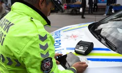 Antalya'da drift atan sürücüye para cezası kesildi