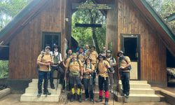 Nurhaklı dağcılardan Afrika’nın zirvesine başarı