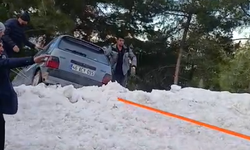 Maksutlu’da yoldan çıkan aracın imdadına vatandaşlar yetişti