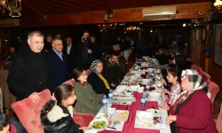 Başkan Kanbur istişare toplantısıyla esnafla bir araya geldi