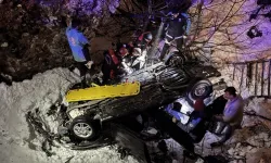 Kahramanmaraş'ta köprüden düşen otomobildeki 1 kişi öldü, 4 kişi yaralandı