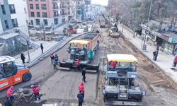 Zübeyde Hanım ve Azerbaycan Bulvarı’nda Asfalt Mesaisi