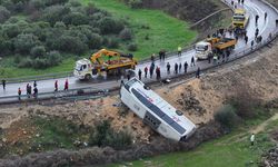 Antalya'da devrilen yolcu otobüsündeki ölü sayısı 9'a yükseldi
