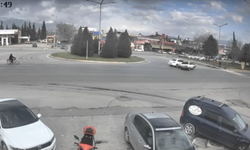 Kahramanmaraş’taki kaza anı güvenlik kamerasına yansıdı