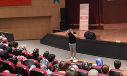 Onikişubat Belediyesi’nin YKS ve KPSS Kazandıran Taktikler Kampı Yoğun Katılımla Başladı