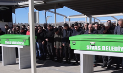 Teravihe giderken trafik kazasında ölen gelin ve kayınvalidenin cenazeleri defnedildi