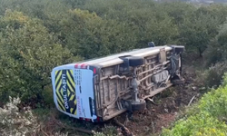 Hatay'da öğrenci servisi devrildi, 9 kişi yaralandı!