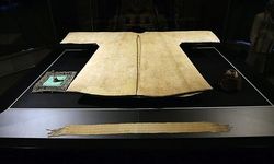 Kutsal emanet Hırka-i Şerif ziyarete açıldı